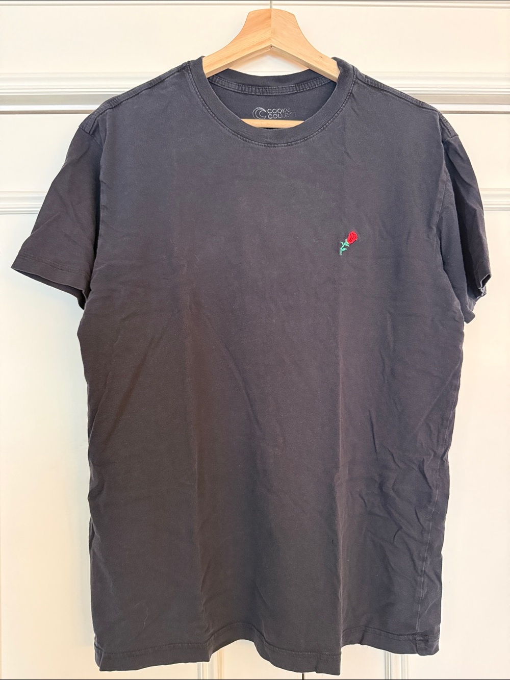 Men’s Rose Embroidery Tee